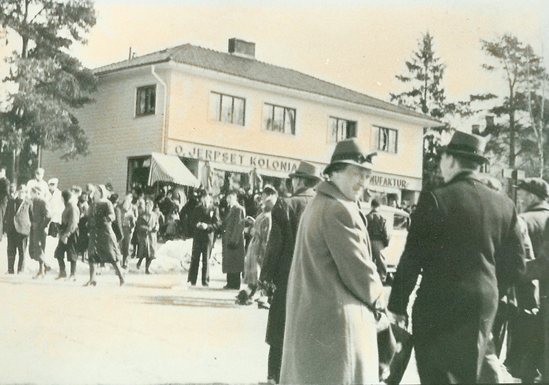 http://omeka.deichman.no/archive/import/B20030244.jpg