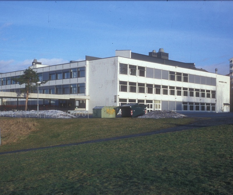 http://omeka.deichman.no/archive/import/B20050099.jpg