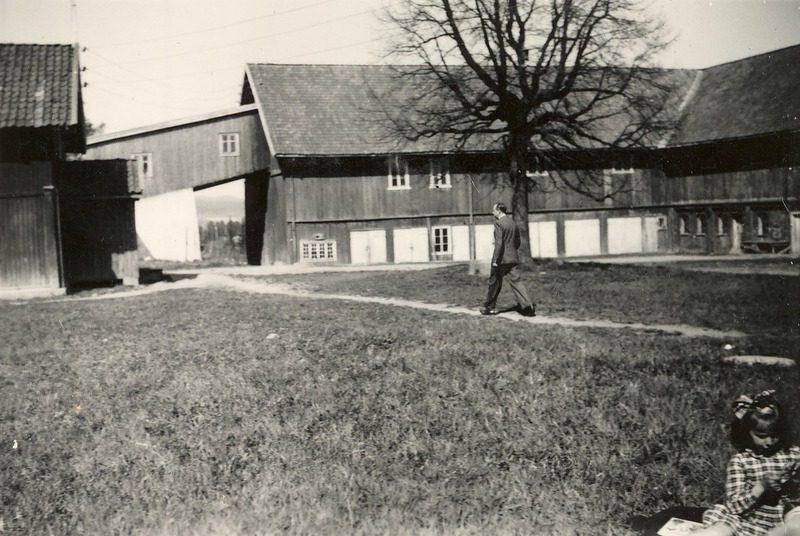 http://omeka.deichman.no/archive/import/B20110347.jpg