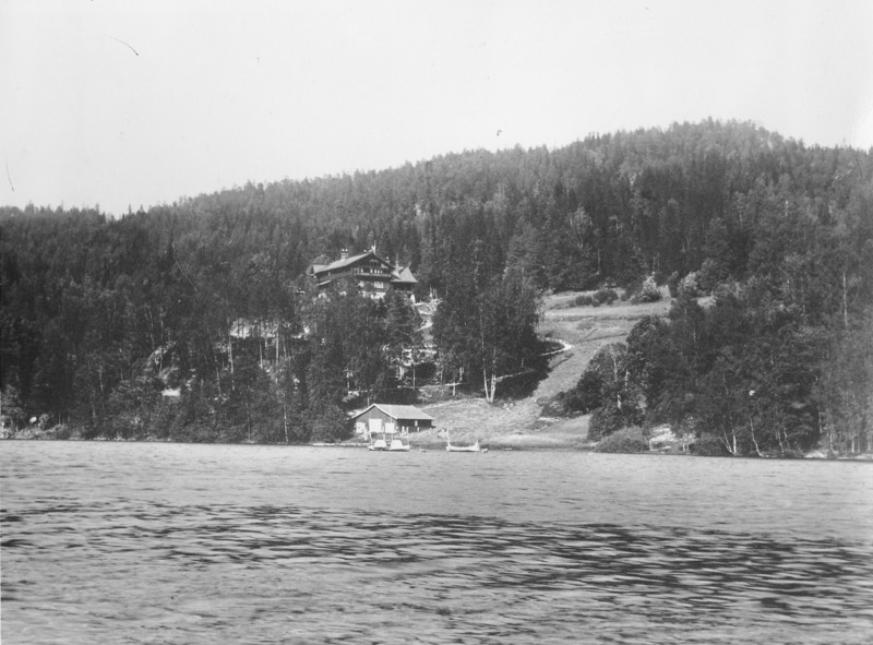 http://omeka.deichman.no/archive/import/B20040156.jpg