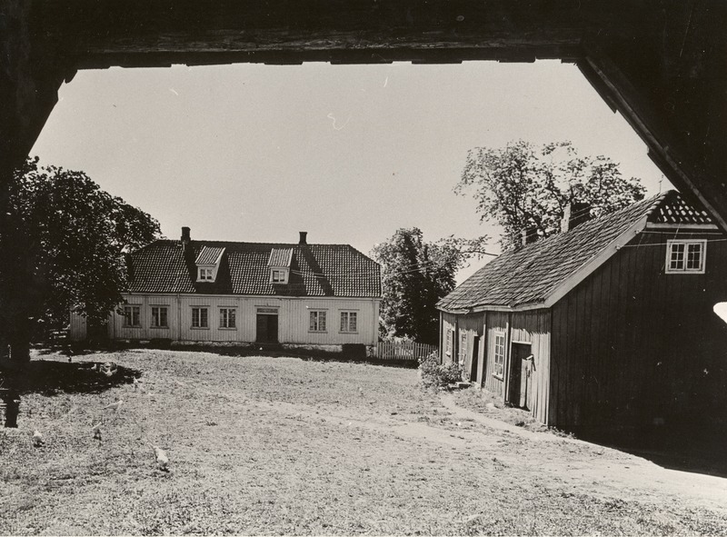http://omeka.deichman.no/archive/import/B20100034.jpg